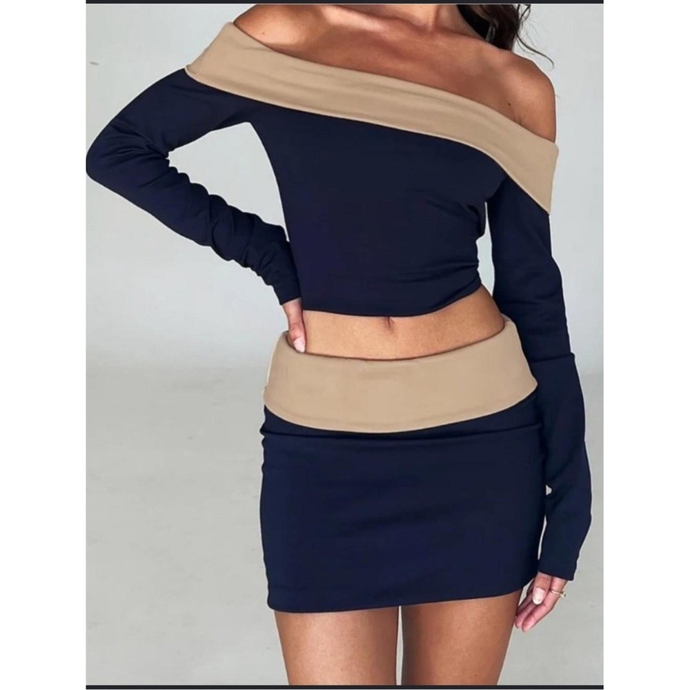 Revolve Tiger Mist Off Shoulder Top Women XS Navy Tan